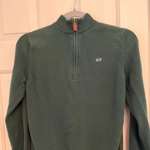 Vineyard vines boys sweater.  Large